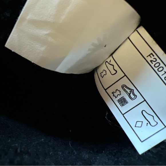 UGG 9 Women Kasen Tall Waterproof Sheepskin Lined Black Suede Heel Boots NWOT💖 - Picture 12 of 14